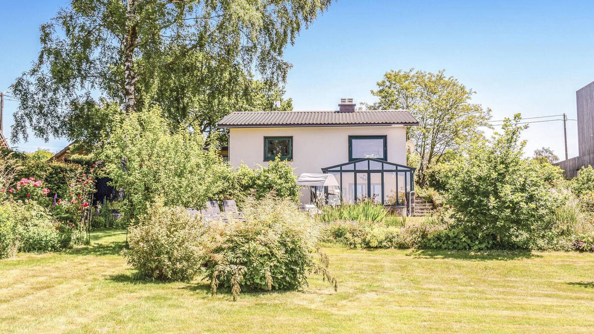 Ovifat House | Awesome home in Ovifat with sauna