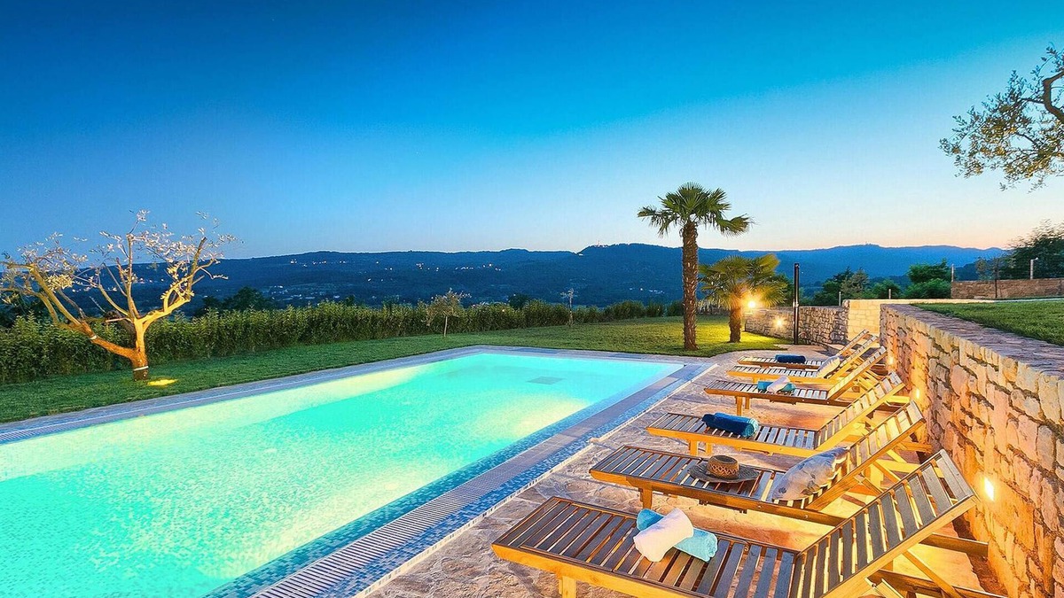 Tupljak House | Awesome home in Podpican