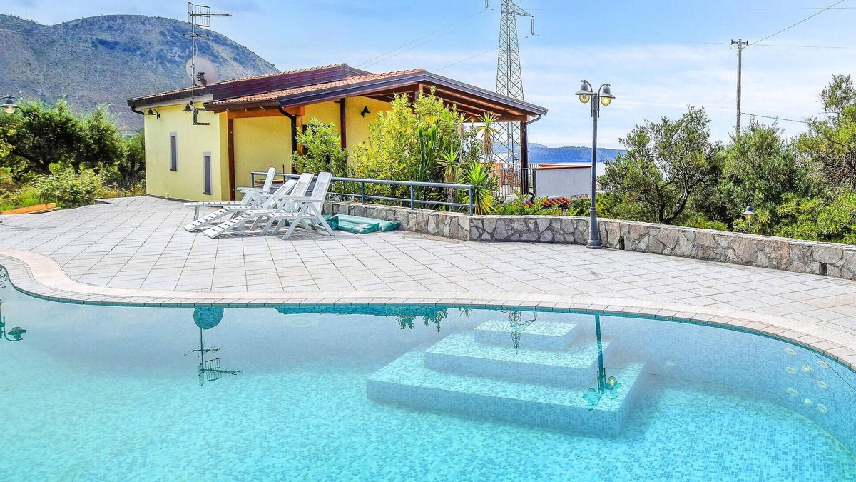 Praia a Mare House | Awesome home in Praia a Mare