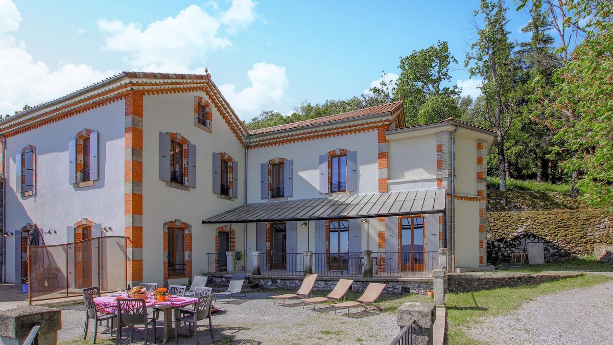 Privas House | Awesome home in Privas with sauna