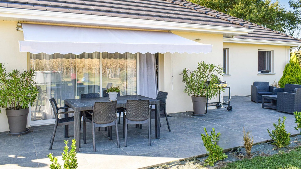 Rivehaute House | Awesome home in Rivehaute with WiFi