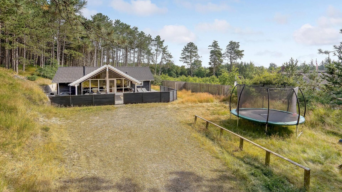 Sønderstrand House | Awesome home in Rømø with kitchen