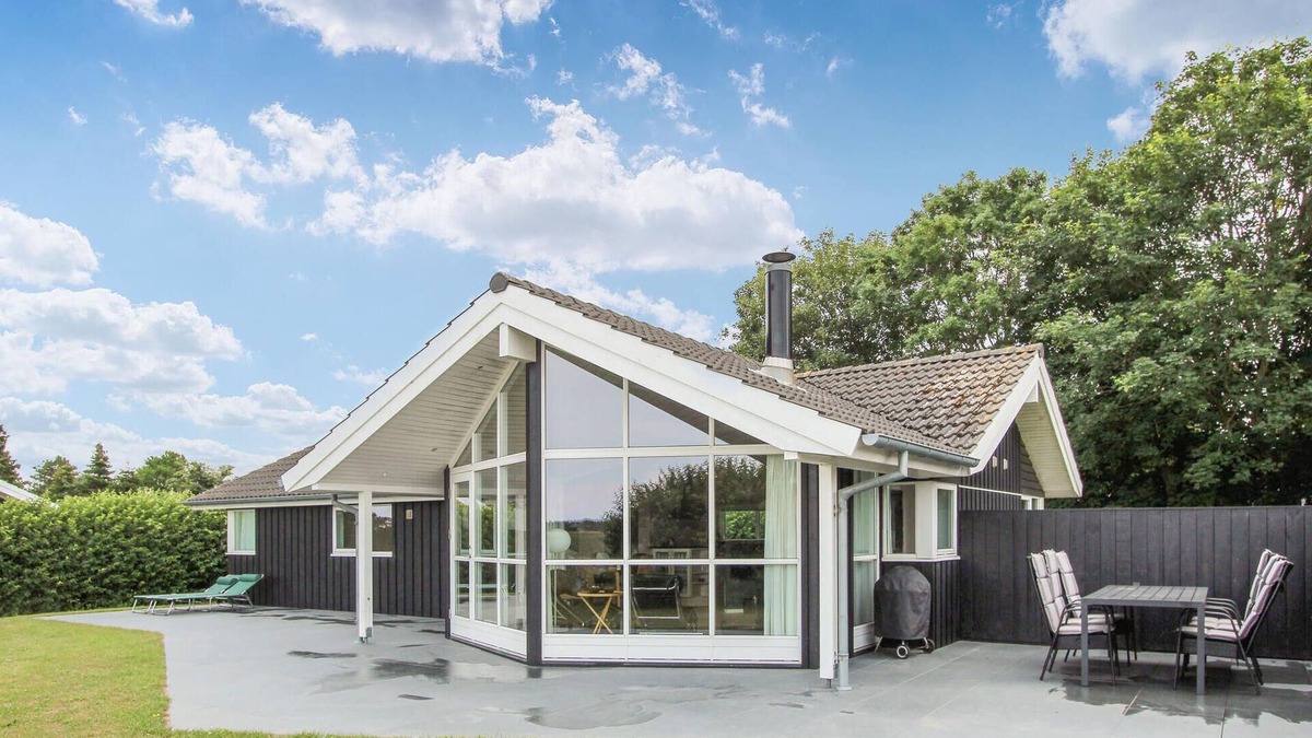 Marup House | Awesome home in Samsø with kitchen