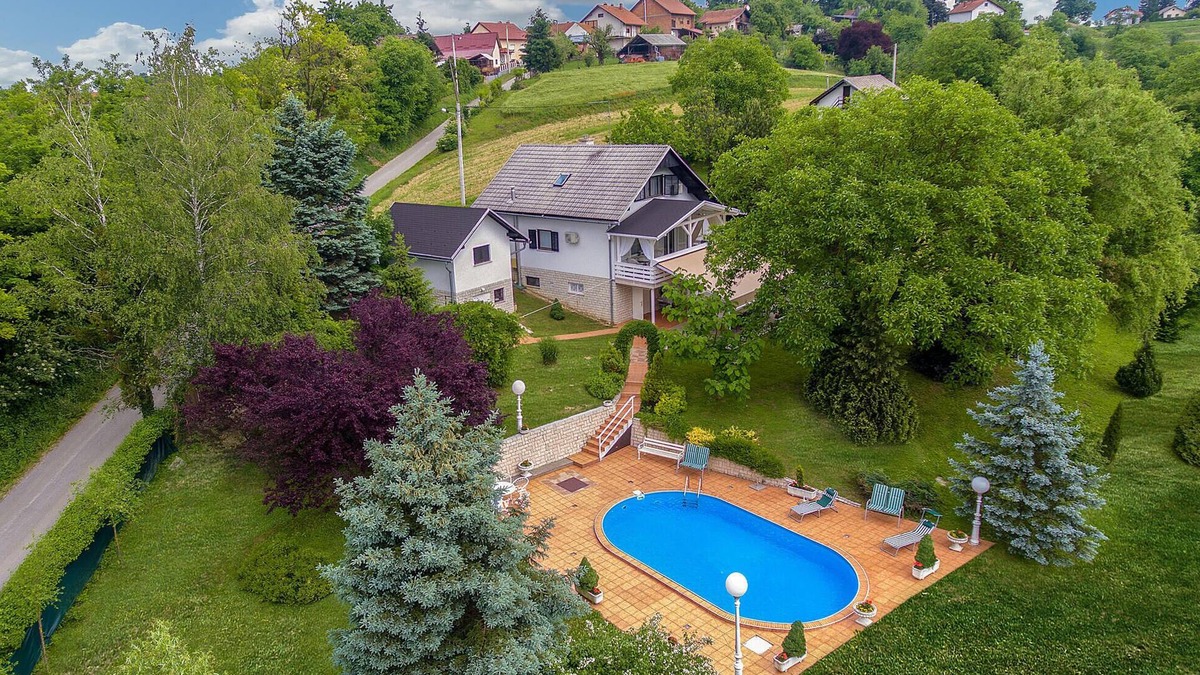 Sveti Ilija House | Awesome home in Seketin with sauna