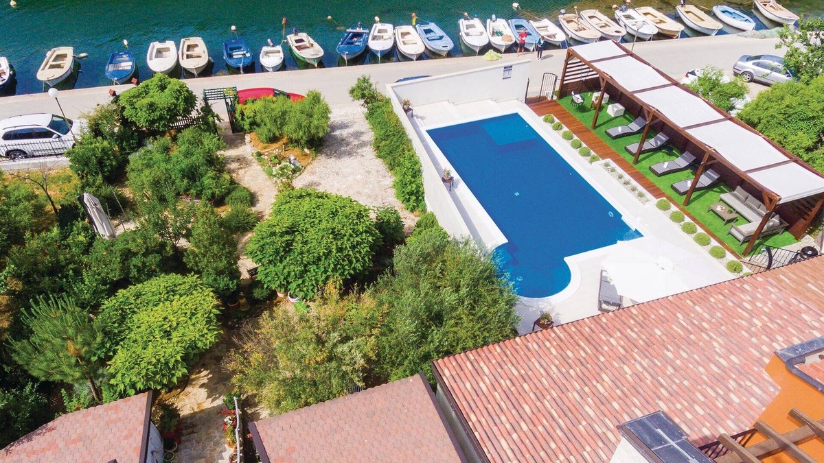 Skradin House | Awesome home in Skradin with sauna