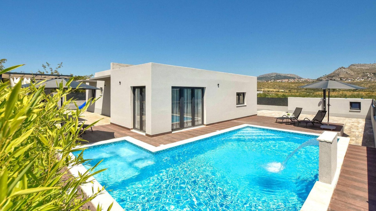 Kamen House | Awesome home in Split with WiFi
