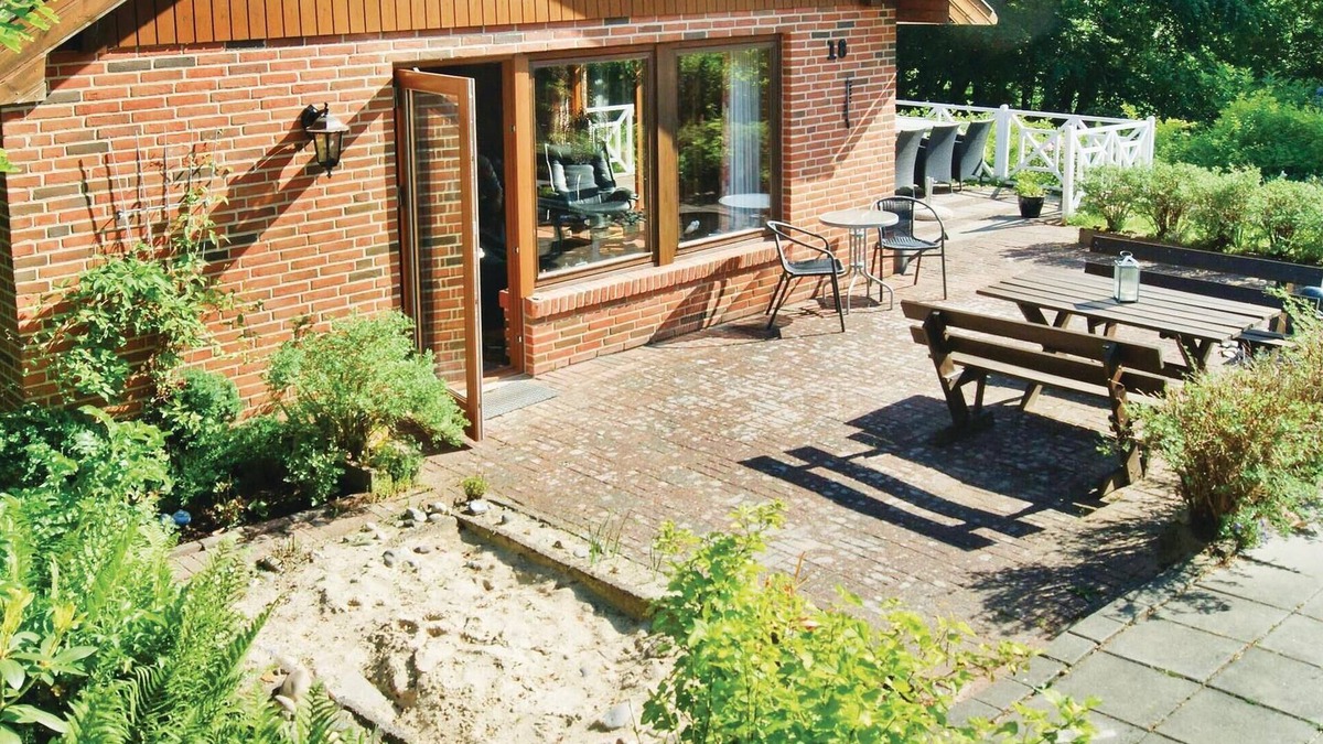 Lihme House | Awesome home in Spøttrup with WiFi