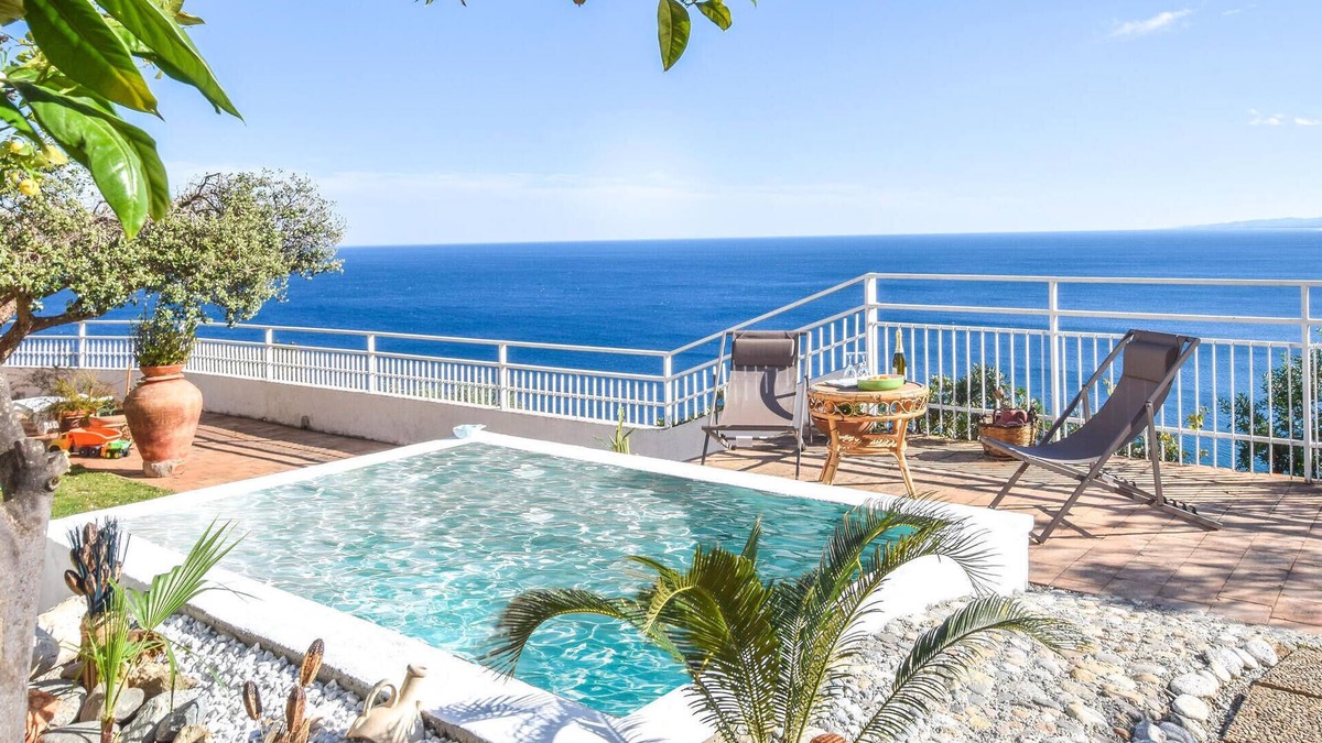 Santa Maria del Mare Torrazzo House | Awesome home in Stalettì