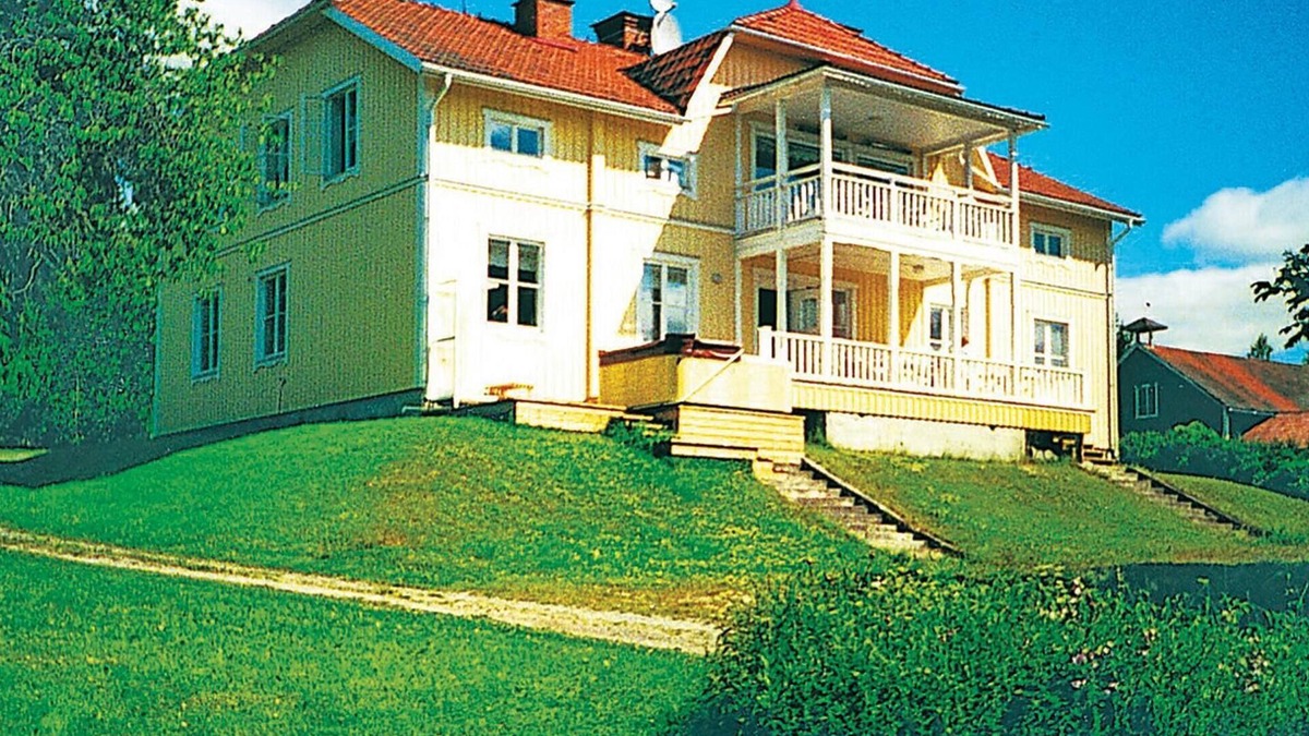 Vintjarn House | Awesome home in Svärdsjö with sauna