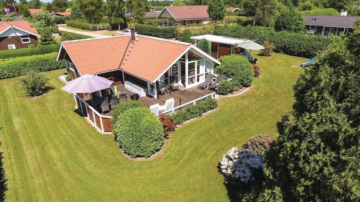 Skovmose House | Awesome home in Sydals with sauna