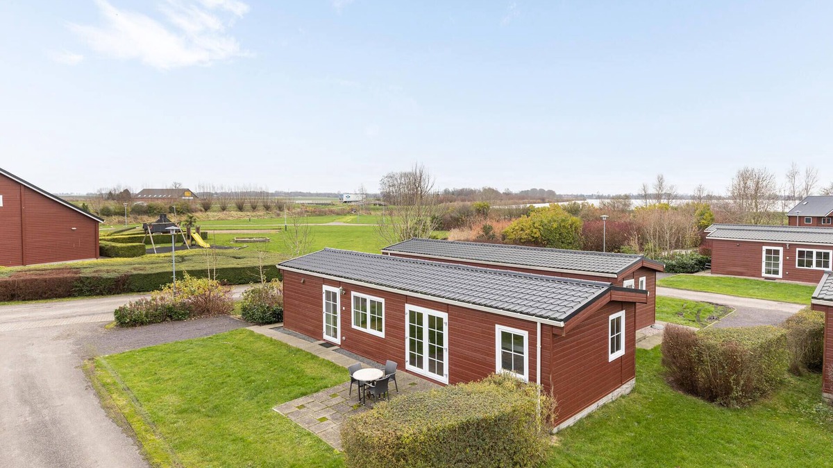 Wagenborgen House | Awesome home in Wagenborgen with WiFi