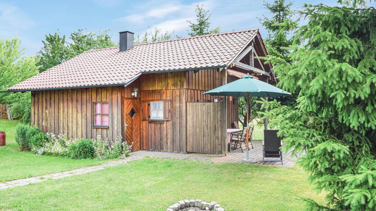 Waldmuenchen House | Awesome home in Waldmünchen with WiFi
