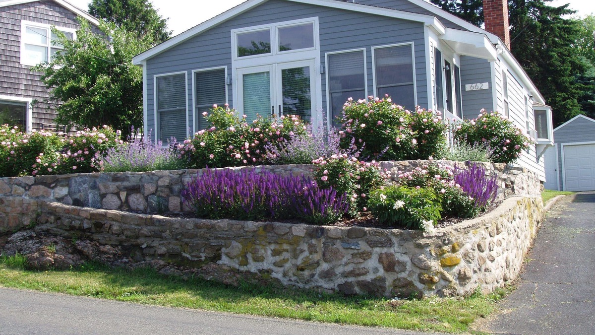 Guilford Cottage | Awesome Views of Long Island Sound! Relax, swim, walk and feel the sea breezes!