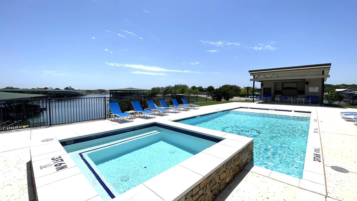 Graford Condo | Awesome Waterfront - Possum Kingdom Lakefront Condo, Harborview