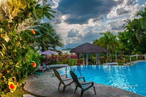Tanauan City House | AWILIHAN PRIVATE PARADISE RESORT