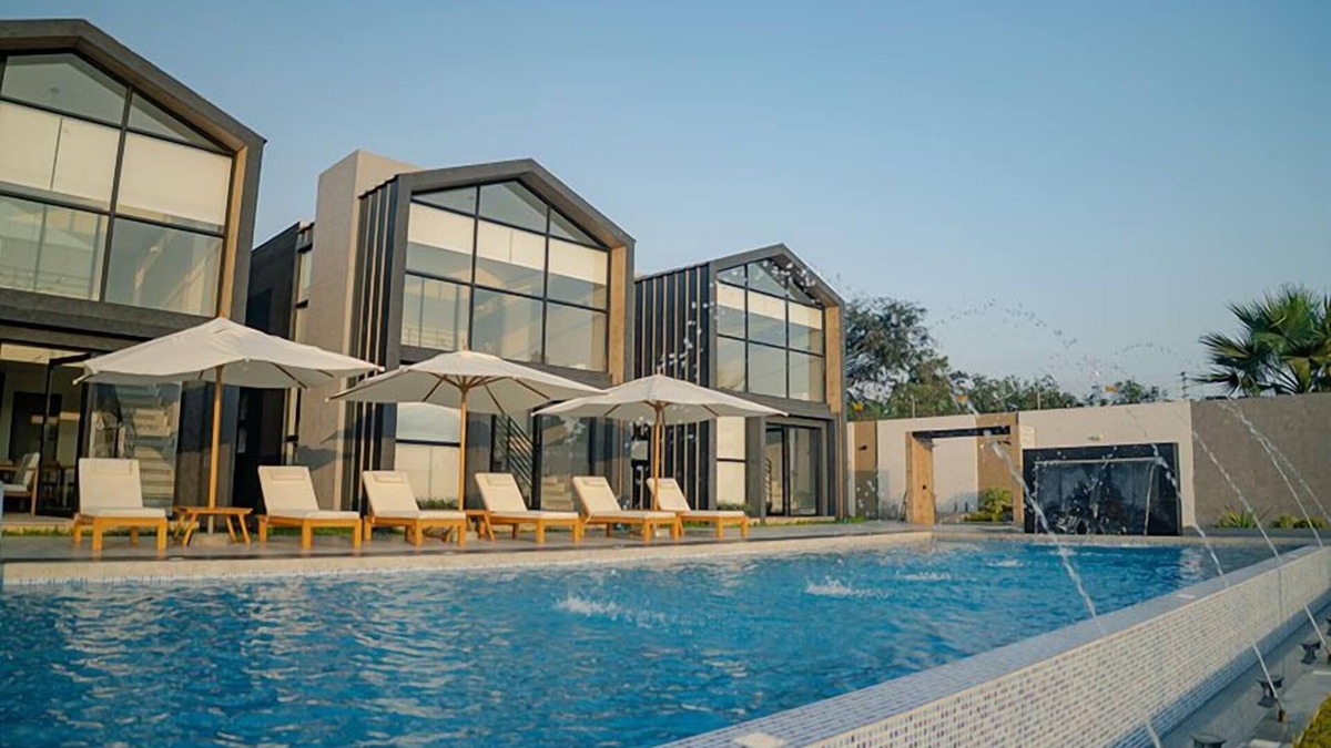 Laredo Villa | Awqa Loft & Camp