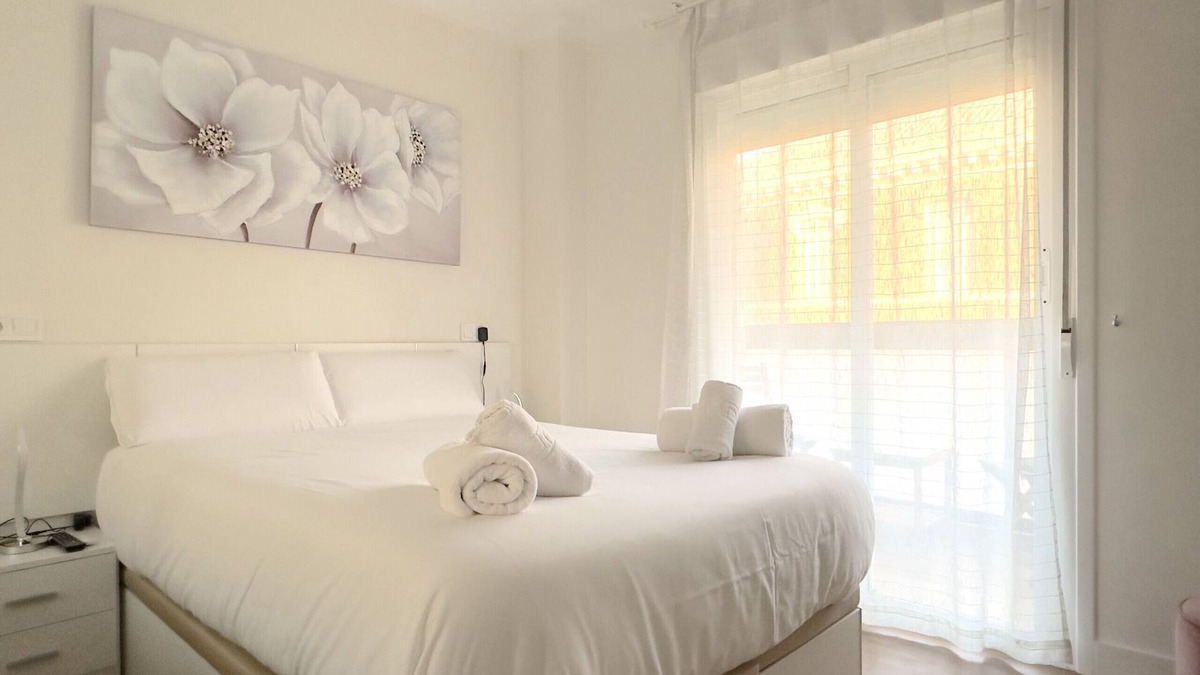 Explanada de la Estacion Apartment | AYALA City Center