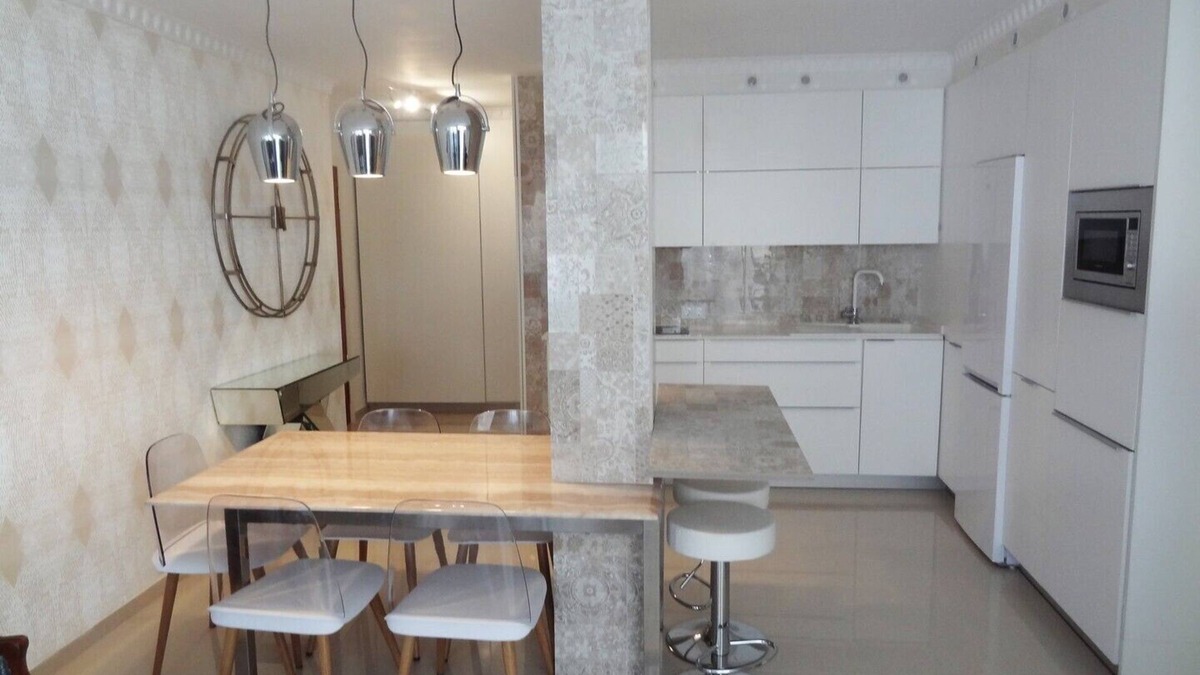 Explanada de la Estacion Apartment | Ayala Princess-Luxury and Beach