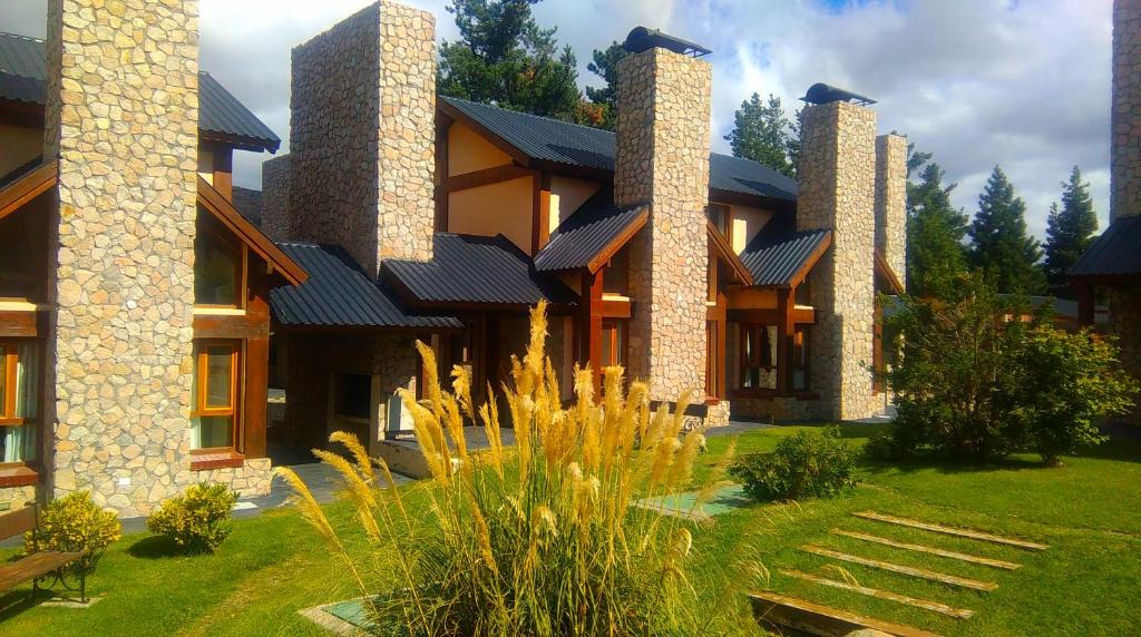 Esquel Cabin | Ayelen Andina