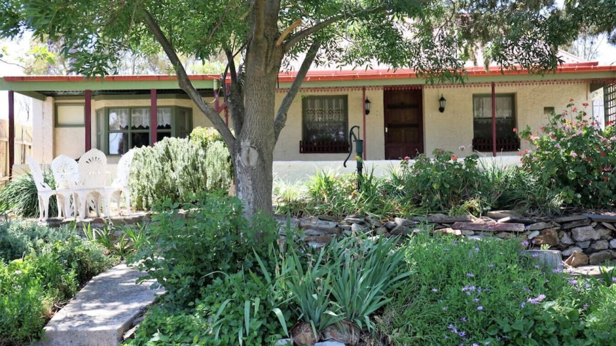 Burra House | Ayers Burra - Historical 1851 Cottage