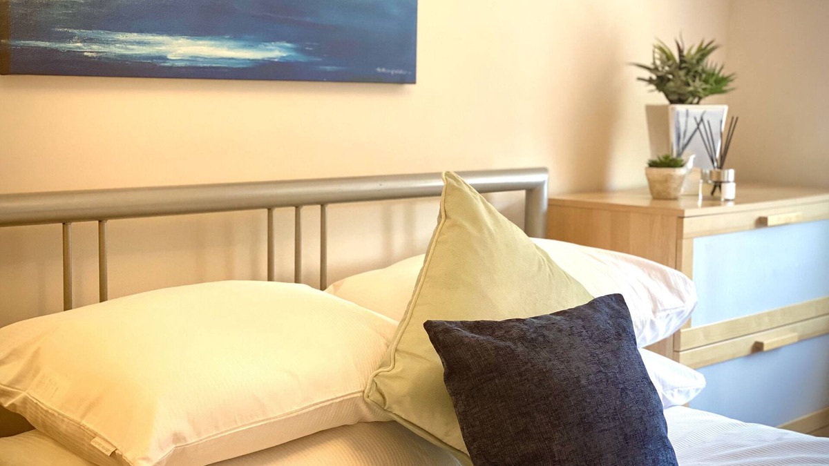 Hartwell House | Aylesbury Contractor & Staycation Home