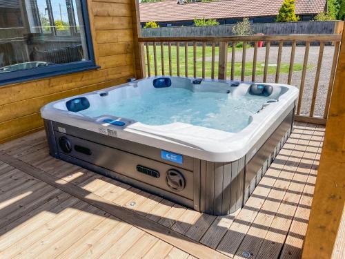 Pattiswick House | Aylesbury Lodge