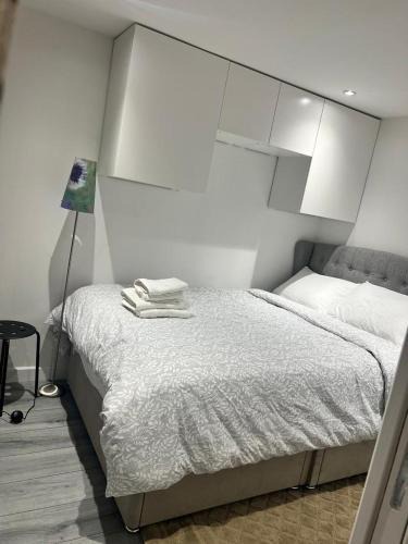Ongar Apartment | AYOS