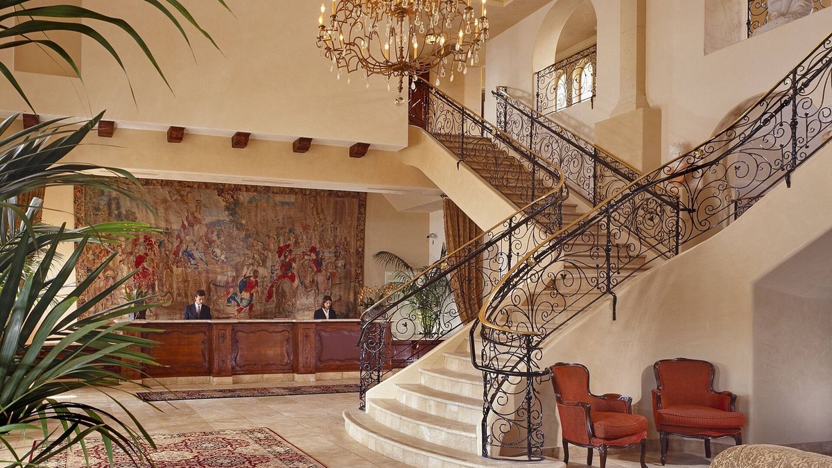 Hawthorne Hotel | Ayres Hotel Manhattan Beach LAX