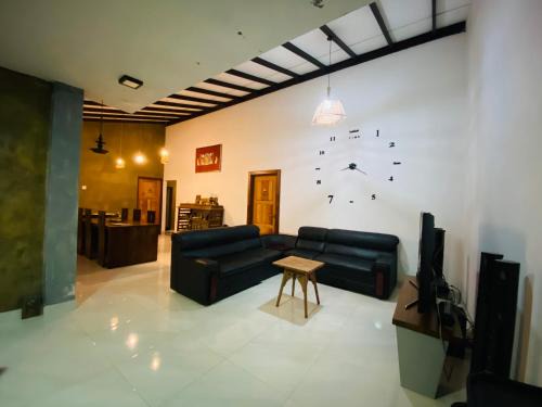 Embilmeegame House | Ayubowan Holiday Home
