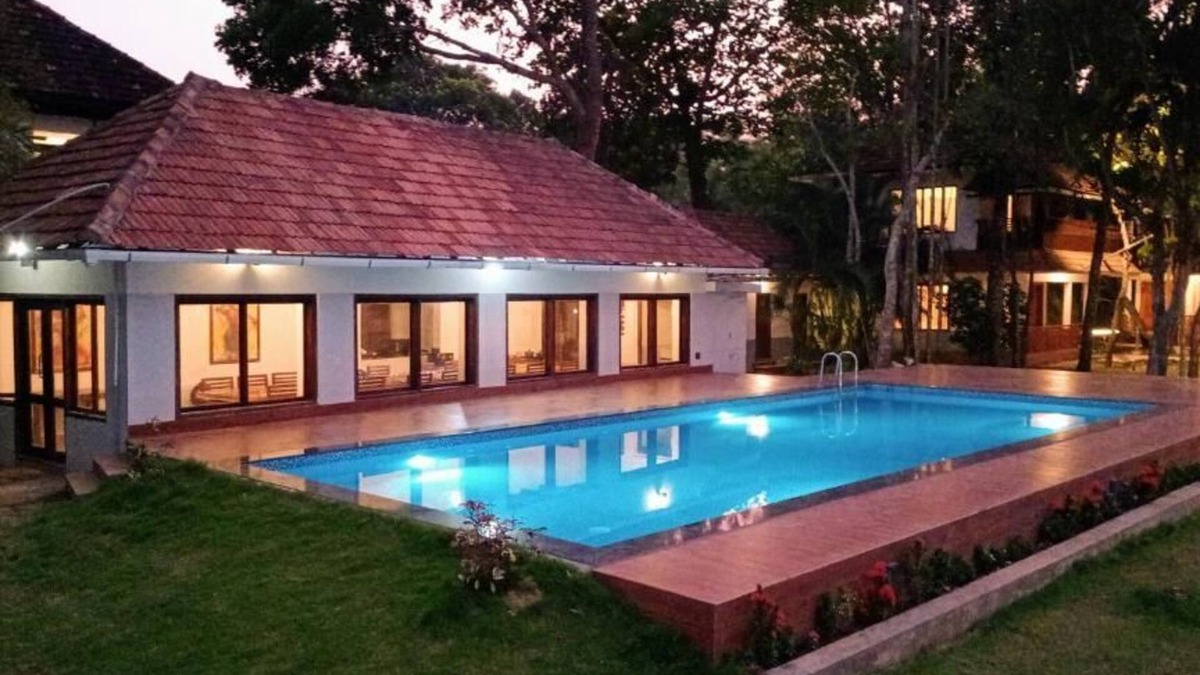 Janakpuri Apartment | AYURVEDA TOURS INDIA