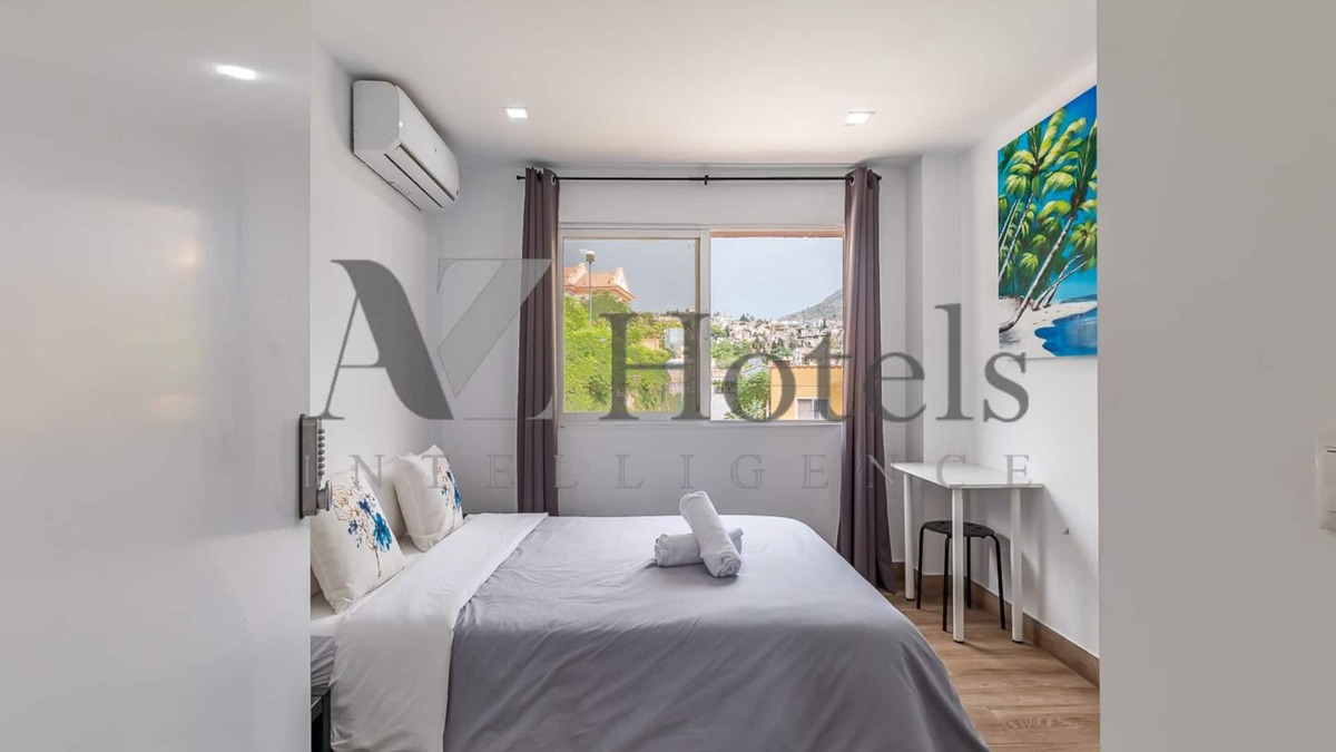 Malaga-Este Hotel | AYZ Elcano - Auto check-in property
