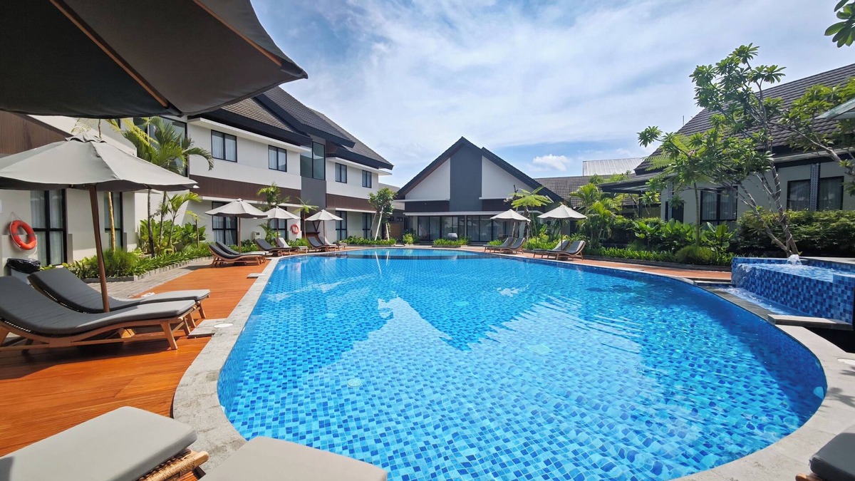 Blora Hotel | Azana Garden Hill Resort Blora