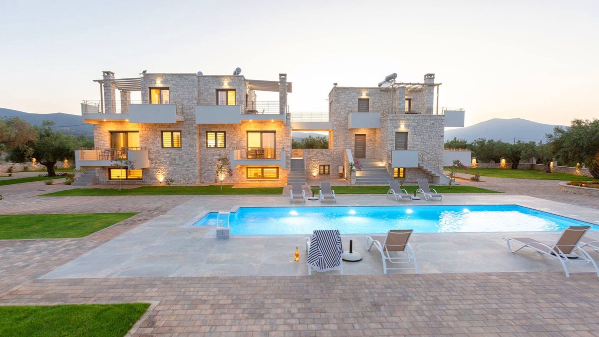 Paralia Villa | Azari Lifetime Memories Villa 2