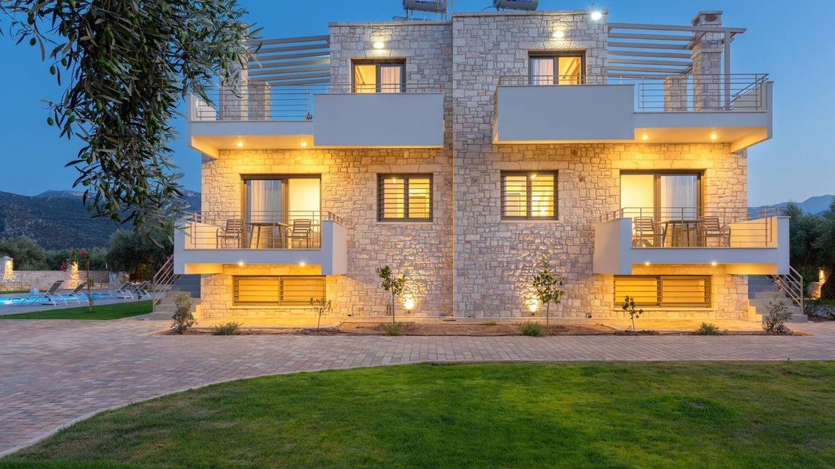 Paralia Villa | Azari Lifetime Memories Villa 3