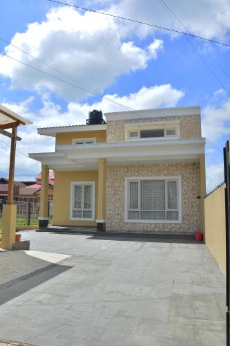 Banuhampu Villa | Azizah's Syariah Homestay