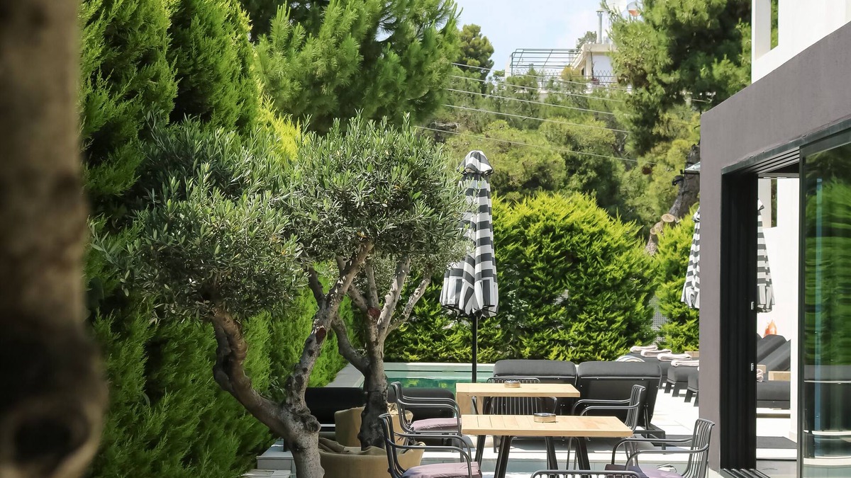 Vouliagmeni Hotel | Azur Hotel
