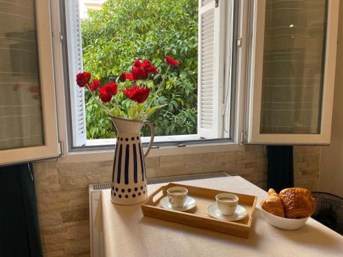 Juan-les-Pins Apartment | Azur Studio Riviera Stay