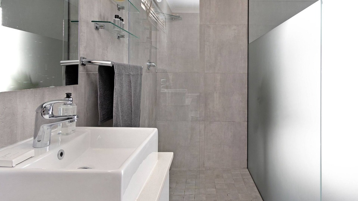 Melkbosstrand Apartment | Azure 220 Stylish APT with Ocean Views