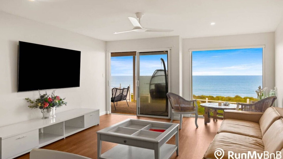 Hayborough House | Azure - Absolute Beachfront