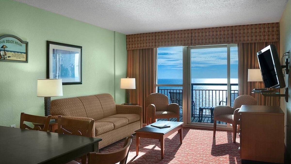 Downtown Myrtle Beach Condo | Azure Allure Dual Balconies, Oceanfront Escape