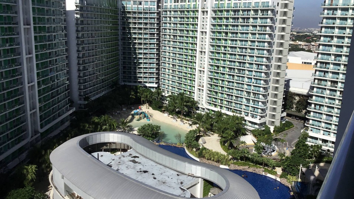 Taguig Condo | AZURE URBAN RESORT RESIDENCES. BEACH IN THE CITY