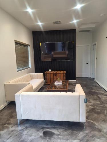 Azusa House | Azusa