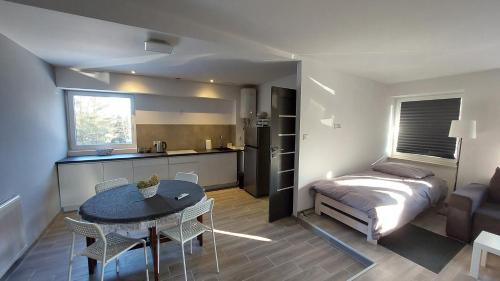 Kuczow Apartment | AzyLk39