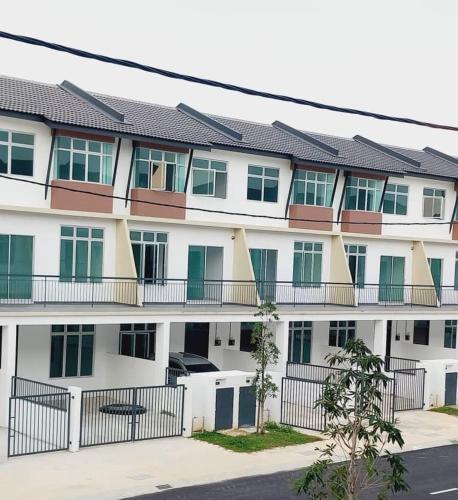 Rawang House | Azzahra Homestay Scientex Kundang Jaya Rawang