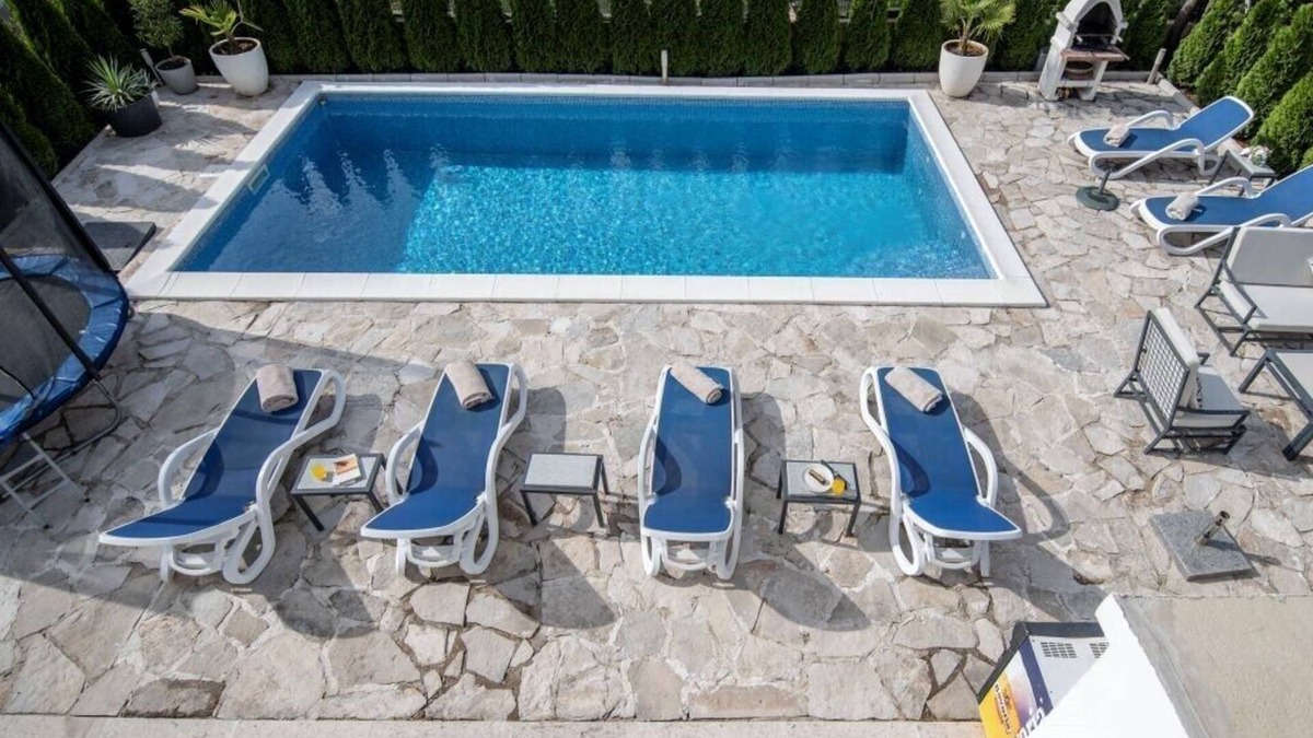 Trebinje Apartment | Azzurro I apartment with Swimming pool in Trebinje