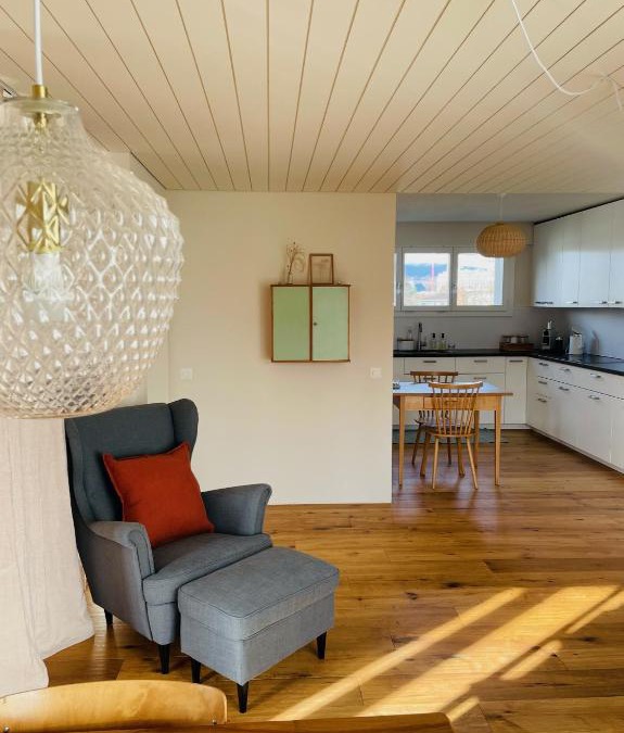 Suhr Bed & Breakfast | B&B Amsel und Meise - privates Zimmer mit Gemeinschaftsräumen
