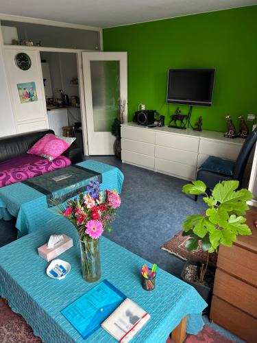 Bijlmer-Centrum Bed & Breakfast | B&B Calypso Amsterdam