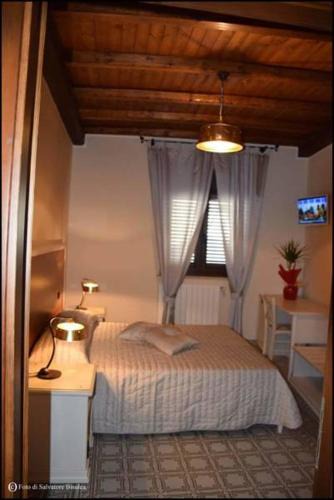 Mezzojuso Bed & Breakfast | b&b Caravella