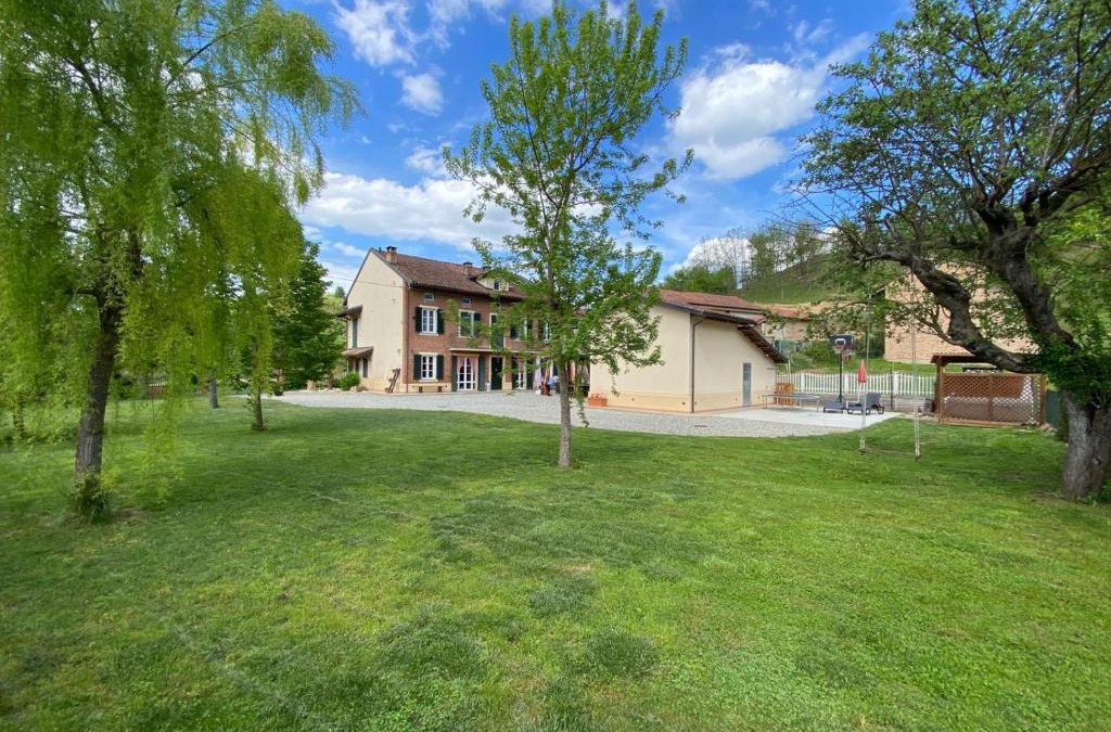San Damiano dʼAsti Bed & Breakfast | B&B Cascina Martinetta