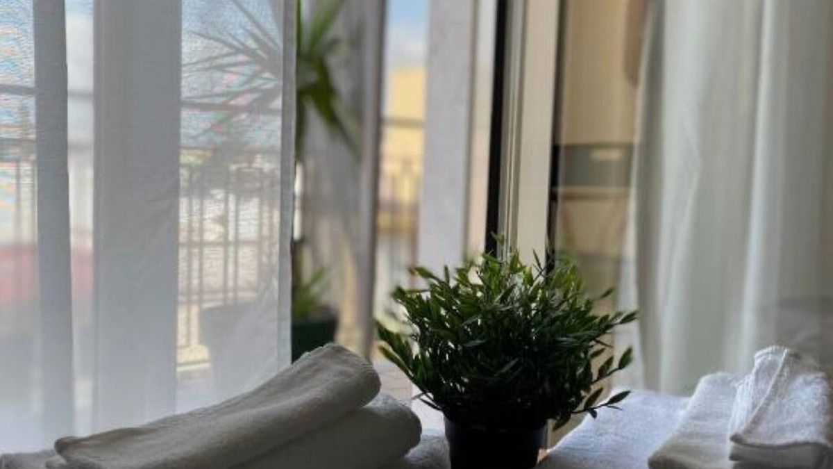 Volla House | B&B D'Aponte Home: Family Suite with Balcony